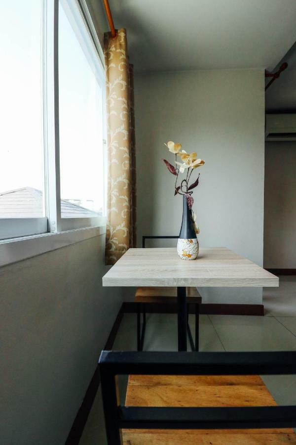 Dd Place Suphanburi Eksteriør billede