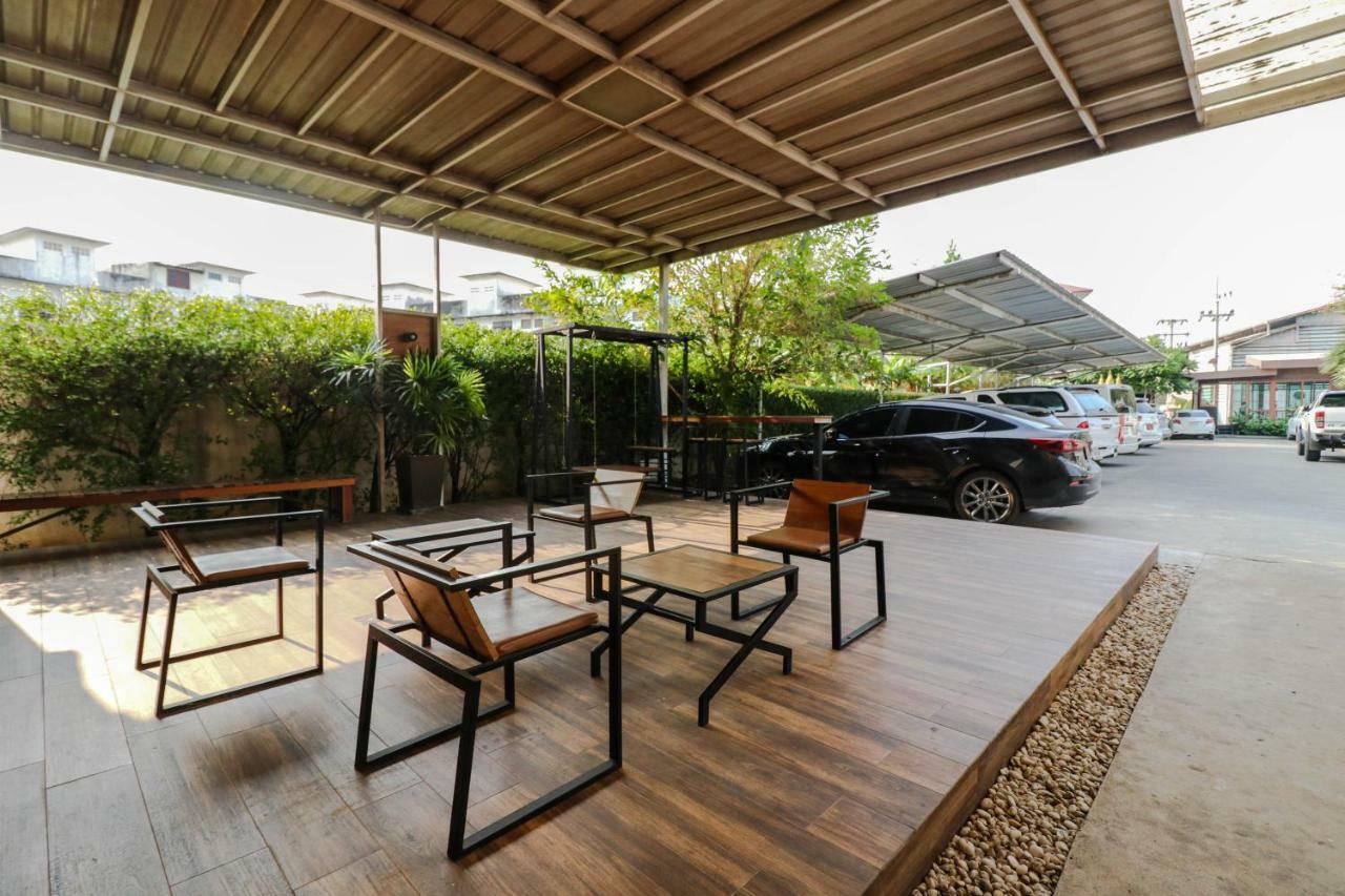Dd Place Suphanburi Eksteriør billede